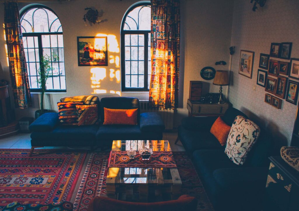 A Cozy Mid-century Modern Living Room Needs Many Elements