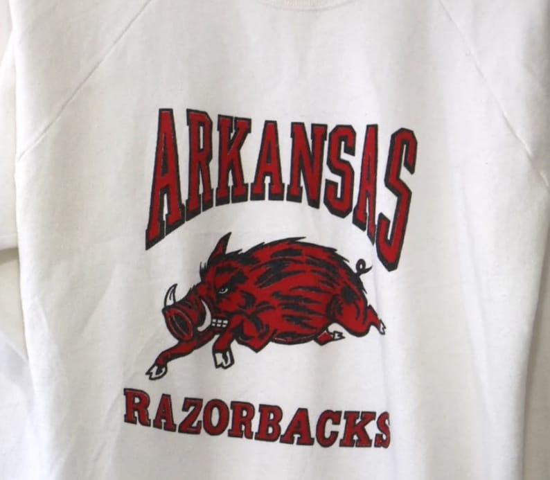 Arkansas Razorbacks Vintage Style Sweatshirt and Crewneck Shirt - Perfect Gift for Fans and NCAA Fans