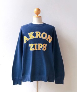 Keep the '90s trend going strong with this Athletics Sweatshirt, Sweatshirt, Gifts for Fans of the Akron Zips