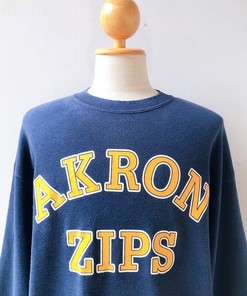 Keep the '90s trend going strong with this Athletics Sweatshirt, Sweatshirt, Gifts for Fans of the Akron Zips