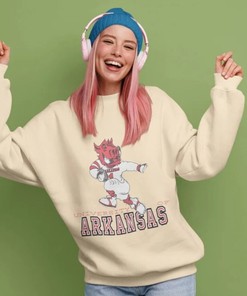 Show your unisex Razorback spirit with this Vintage NCAA Arkansas Razorbacks Mascot Logo Shirt, Sweatshirt, Hoodie