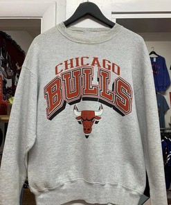 Vintage NBA 90s Chicago Bulls Logo Sweatshirt, Basketball Shirt Hoodie for Fans