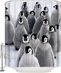 Penguin Family Bath Curtain Brings Adorable Fun to Space