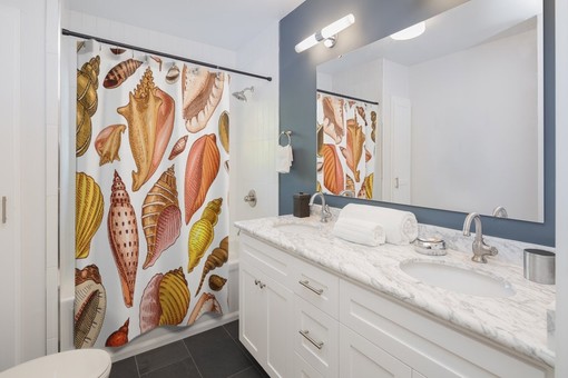 Retro Sea Shellfish Shower Curtain with Ocean Life Design for Unique Bathroom Gift